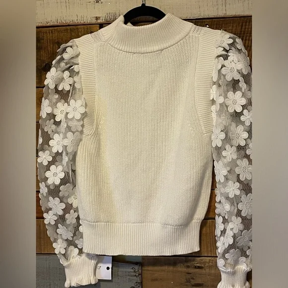 NWT FRENCH CONNECTION Juri Mozart Floral Appliqué Sweater. - Picture 8 of 9
